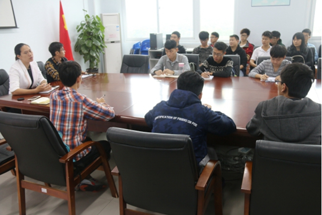 suncitygroup太阳新城召开学生干部座谈会