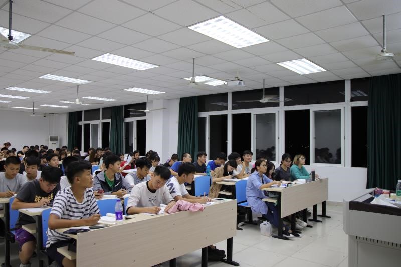 【航院团学】suncitygroup太阳新城学霸密码导师团助力2018级学生高等数学学习