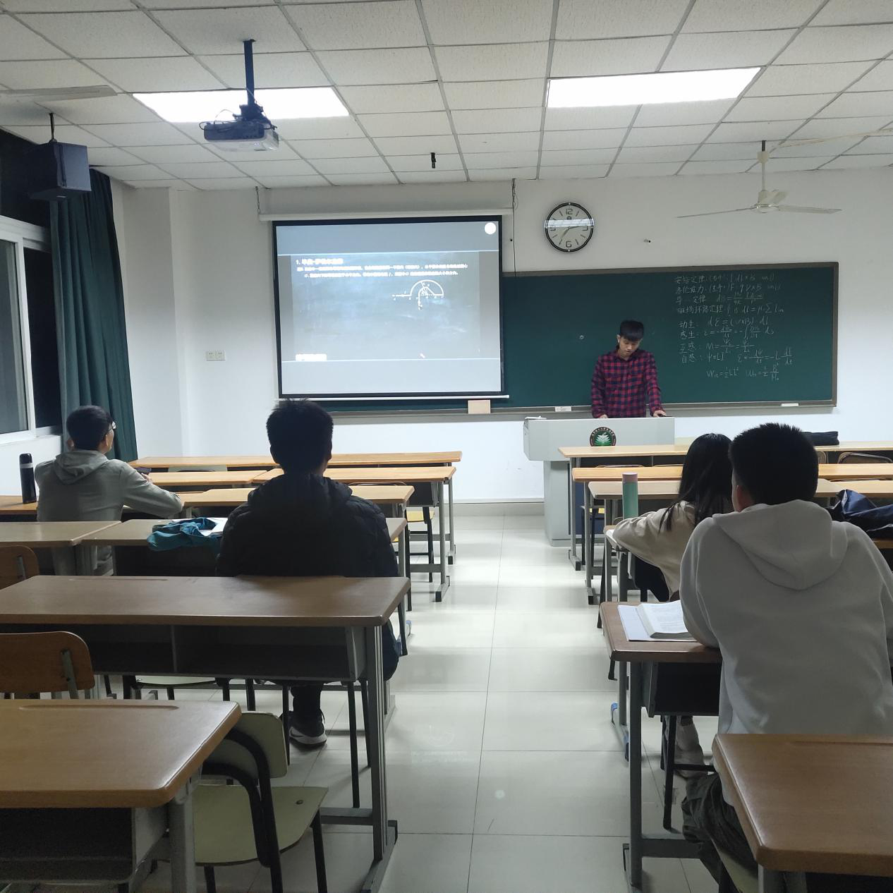 物理如何考前冲刺？导师团第55、56期学霸密码助力学生学习