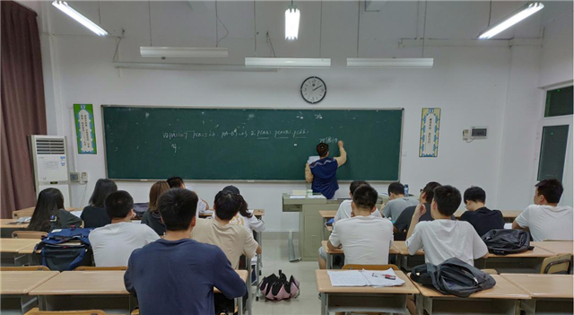 【航院团学】suncitygroup太阳新城第41期学霸密码辅导助力概率论学习