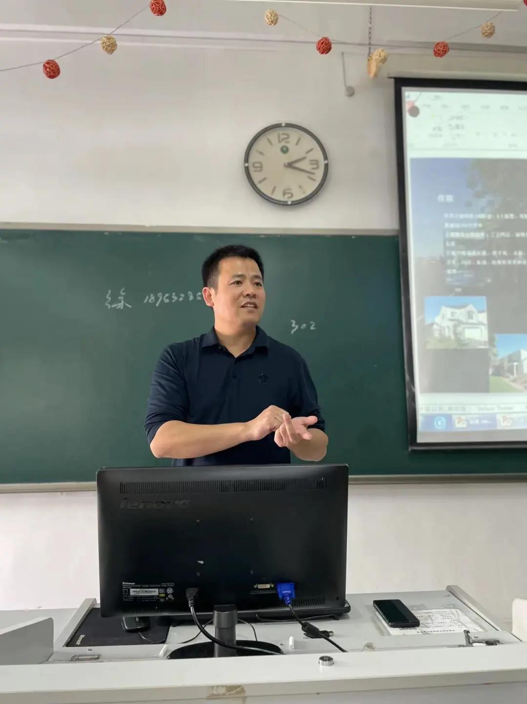 青岛九天国际飞行学院在我们举行2021年零基础养成飞行教员宣讲会