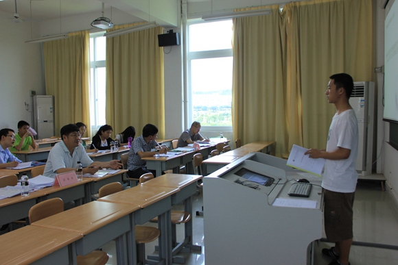　　　大学里的最后一场演绎