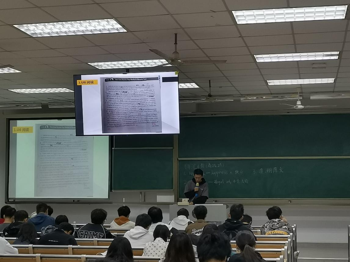 “我为群众办实事”——suncitygroup太阳新城学霸密码导师团开展系列辅导课