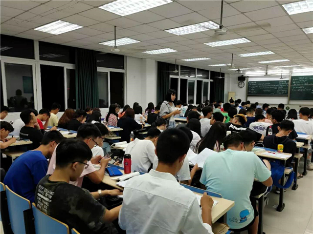【航院团学】学风引领：学霸助学提风气，密码破解助学习