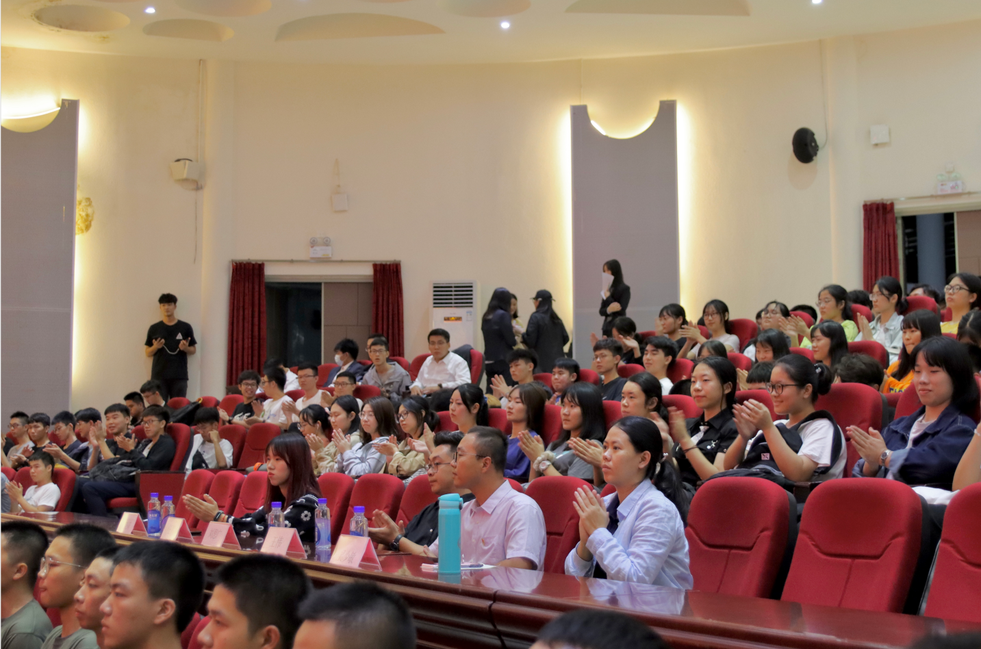 suncitygroup太阳新城入学教育助力新生坚定大学目标