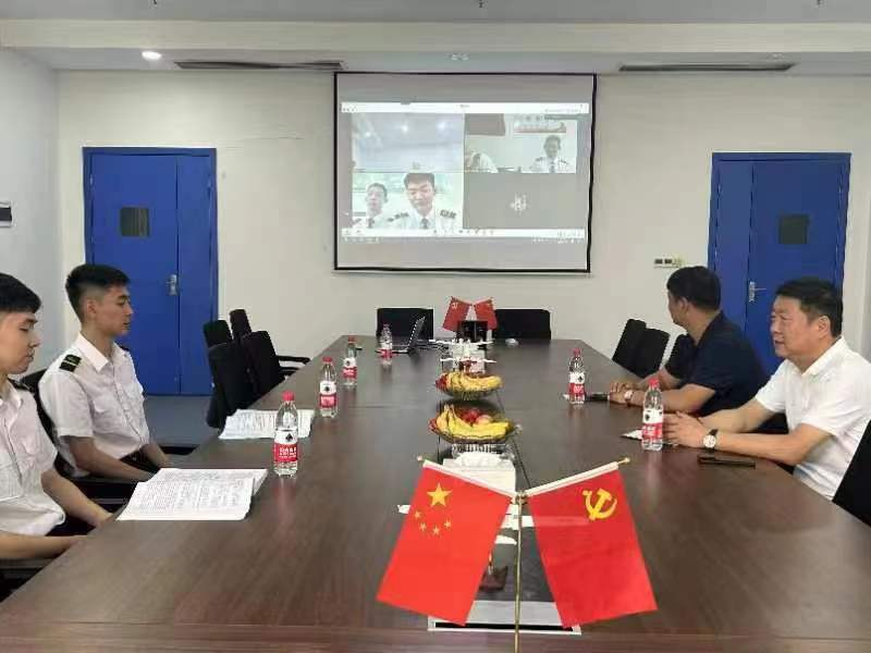 suncitygroup太阳新城走访航校并看望学生
